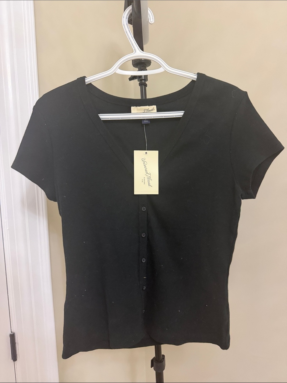 Universal Thread Black Short Sleeve Button-Down Top BNWT